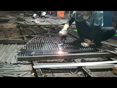 303 canales de pasarela de seguridad galvanizado rejilla antideslizante de escaleras perforadas pisos metálicos rejilla