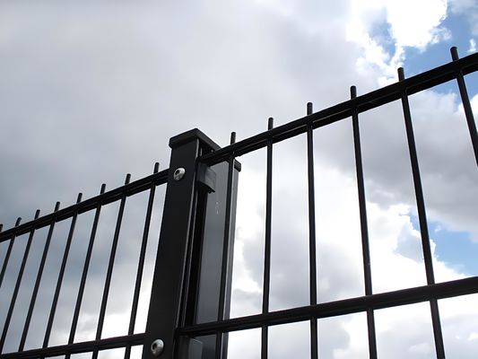 868 Twin Wire Mesh Fencing Panel Double Wire Mesh Style Anti Climb Metal Fencing