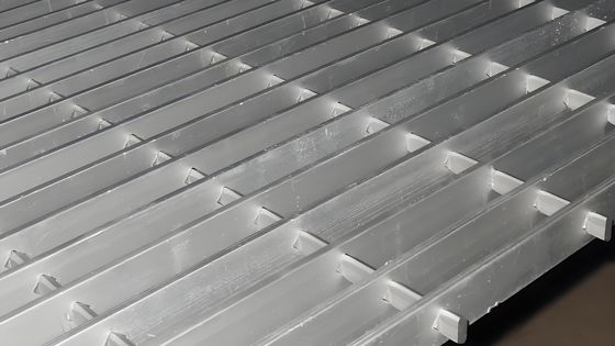 5mm Hot Dipped Galvanized Steel Grating Welded Drainage Steel Grating