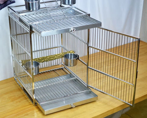 Outdoor Portable Bird Cage Parrot Travel Cage Carrier Pet Bird Parrot Cage