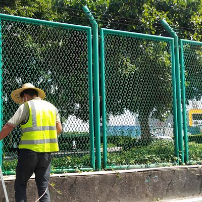 Heavy Duty Diamond Wire Mesh Fence 1.8M Expanded Metal Mesh Fencing For Exterior Railing