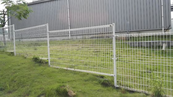 Green PVC Coated Welded Wire Mesh Fencing 4mm Garden BRC Fencing Mesh Panel
