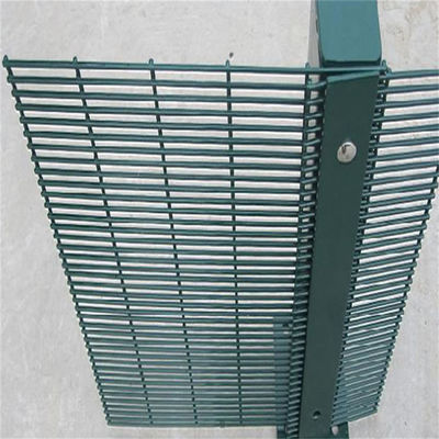 High-Speed Galvanized Curvey Security 358 Fence Pvc Anti-Climb Fence With Spike