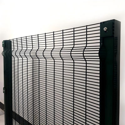 358 Welded Wire Anti Climb Mesh Metal Security Fencing For Airport Prison Jails Border Protection