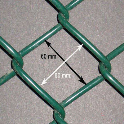 100ft Galvanized Black Chain Link Cyclone Wire Mesh Fence Panel For Sport Game