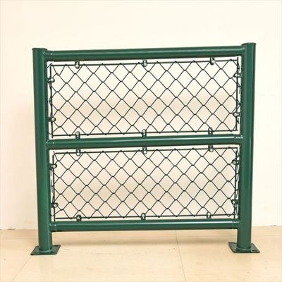 100ft Galvanized Black Chain Link Cyclone Wire Mesh Fence Panel For Sport Game