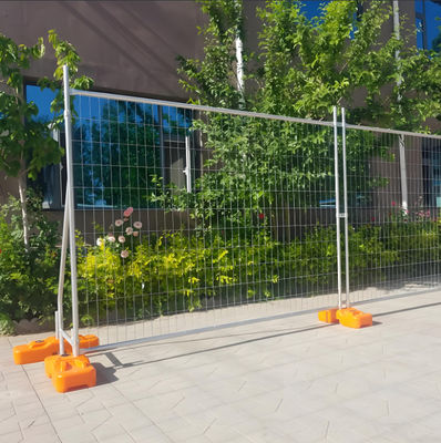 Heavy Duty 2.1m Metal Temporary Fence Panel Rust-Resistant Construction Site Barrier with Interlocking System
