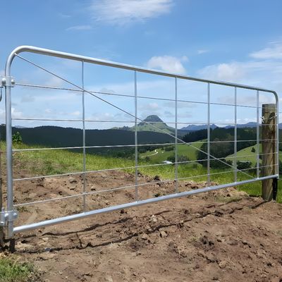 Low Carbon Steel Farm Fence Gate 1.5M Height I Stay Galvanized Iron Field Gates