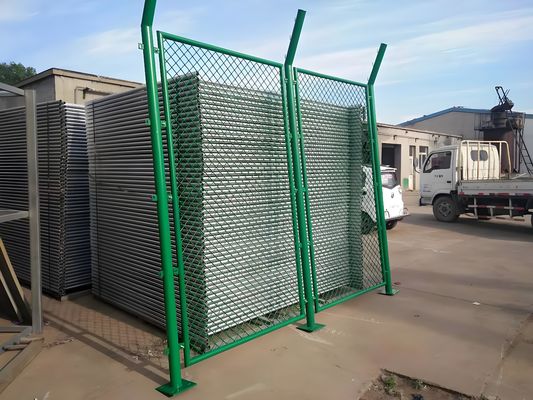 Heavy Duty Diamond Wire Mesh Fence 1.8M Expanded Metal Mesh Fencing For Exterior Railing