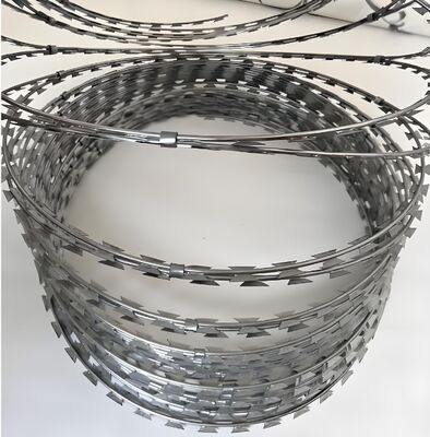 Anti Climb Galvanized Cross Razor Barbed Wire Mesh Corrosion Resistance